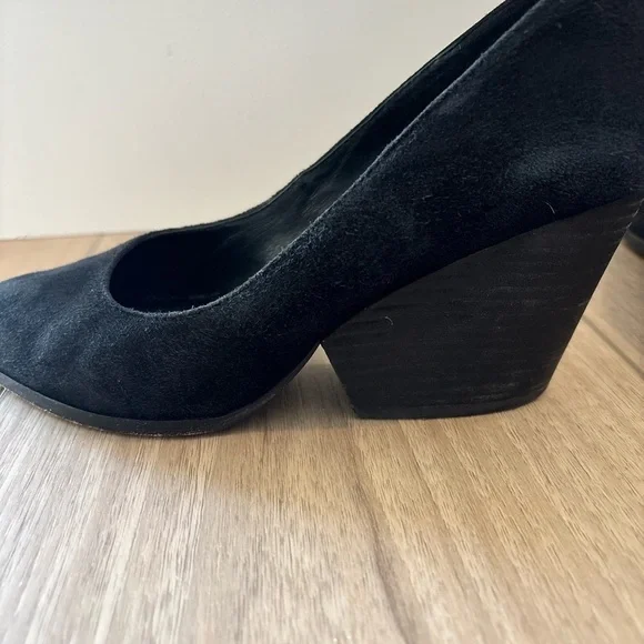 Eileen Fisher Black Suede Hawk Block Heel Pumps Women's Size 7 - Picture 7 of 8